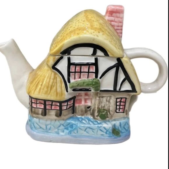 Vintage Houston Harvest Ceramic Cottage Teapot - Picture 1 of 5